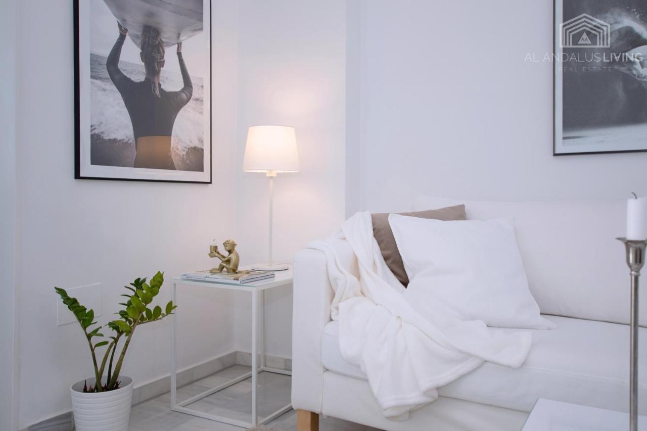 Scandinavian Style Apartment With Amazing Sea Views And South West Facing Sunny Terrace In Miraflores Walking Distance To The Beach! Malaga Ngoại thất bức ảnh
